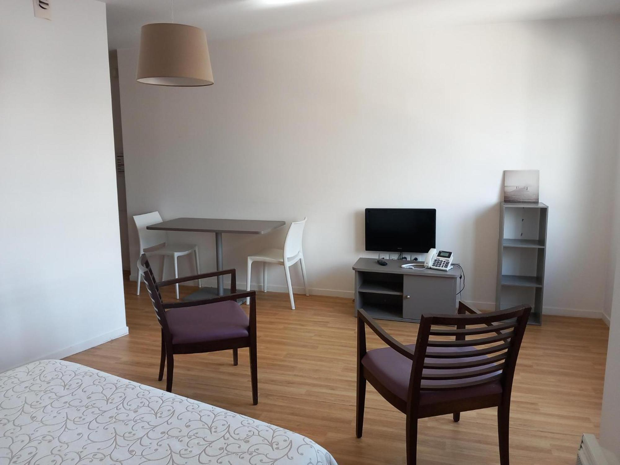 Residence Services Seniors Espace Et Vie Le Mans Luaran gambar