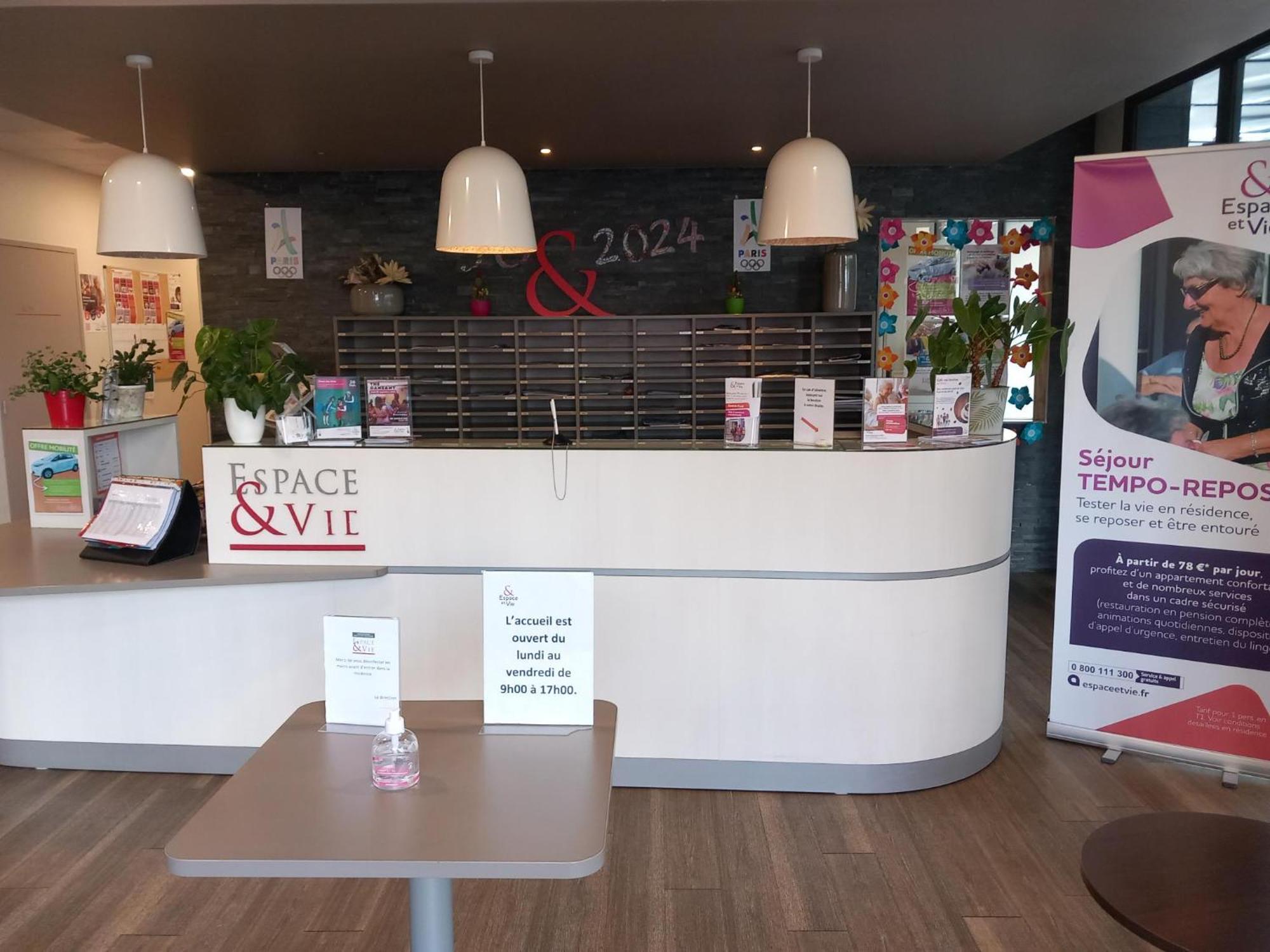 Residence Services Seniors Espace Et Vie Le Mans Luaran gambar